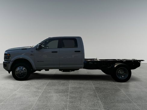 New 2025 RAM 5500 2WD Crew Cab image 2