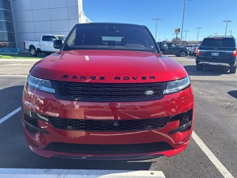 Used 2023 Land Rover Range Rover Sport SE Dynamic image 2