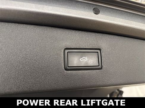 Used 2024 Volkswagen Tiguan SEL R-Line image 25