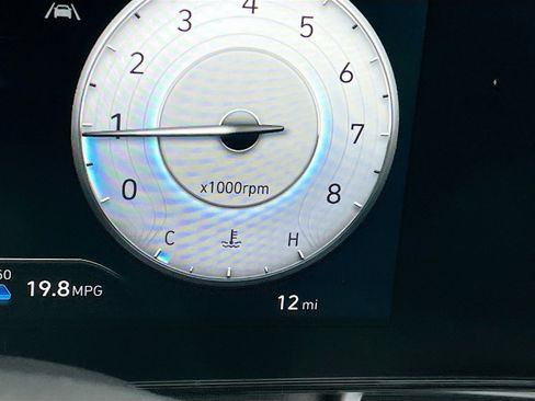 New 2026 Hyundai Elantra Limited FWD image 18
