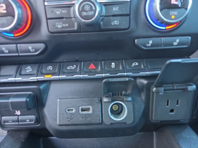 Used 2021 Chevrolet Silverado 1500 LT Trail Boss w/ Convenience Package II AWD/4WD image 18