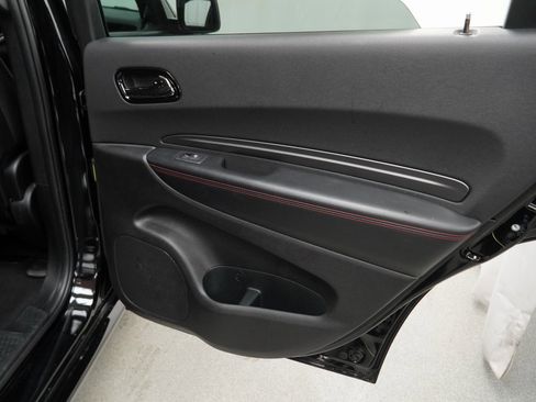 Certified 2025 Dodge Durango GT image 41