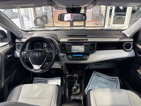 Used 2018 Toyota RAV4 XLE w/ Plus Extra Value Package FWD image 28