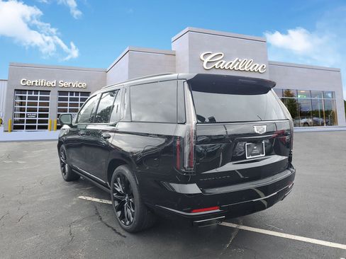 New 2026 Cadillac Escalade Platinum Sport w/ LPO, ONYX Package image 2