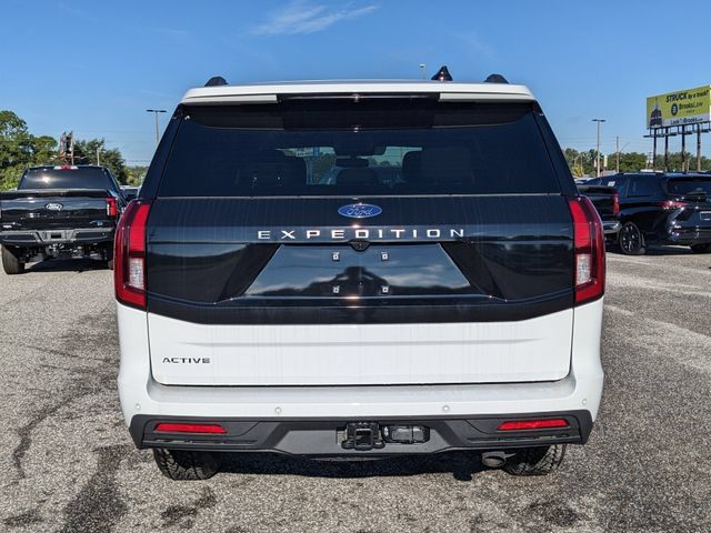 Used 2025 Ford Expedition Active RWD image 5