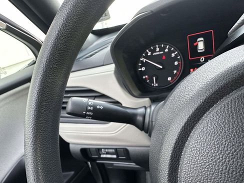 Used 2025 Subaru Forester Base image 27