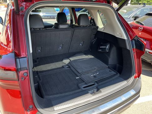 Used 2022 Nissan Rogue SL w/ SL Premium Package image 31