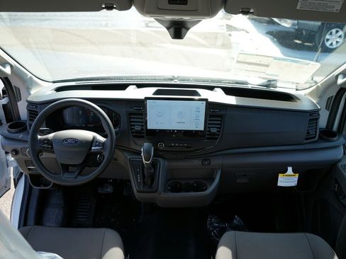 New 2026 Ford Transit 250 148 Medium Roof RWD image 9