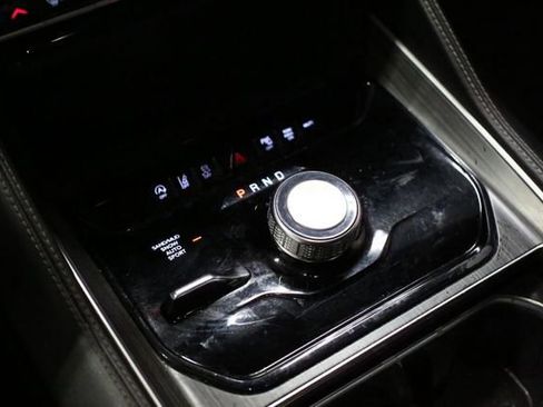 Used 2023 Jeep Wagoneer L Series II image 14