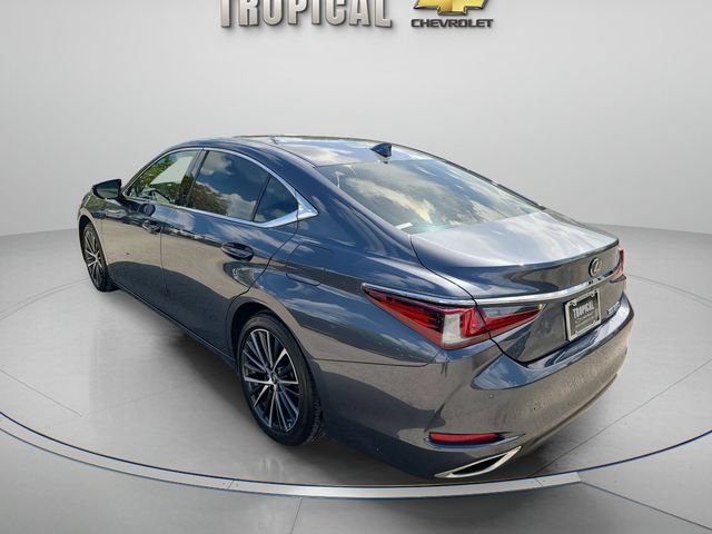 Used 2022 Lexus ES 350 w/ Premium Package FWD image 3