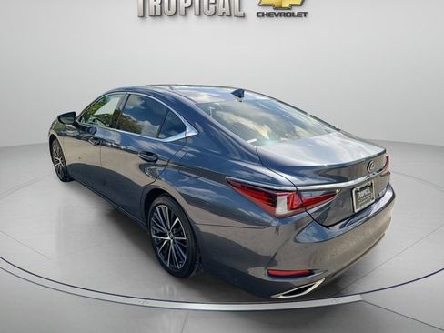 Used 2022 Lexus ES 350 w/ Premium Package FWD image 3