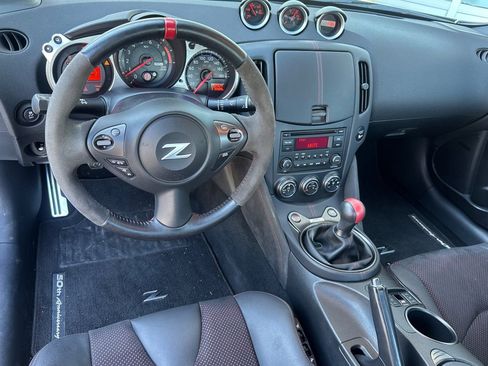 Used 2020 Nissan 370Z image 16