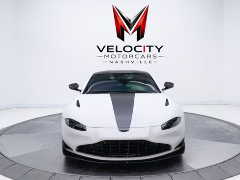 Used 2023 Aston Martin V8 Vantage Coupe RWD image 11