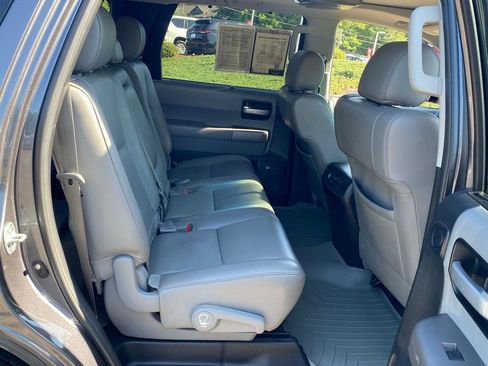 Used 2015 Toyota Sequoia Limited AWD/4WD image 17