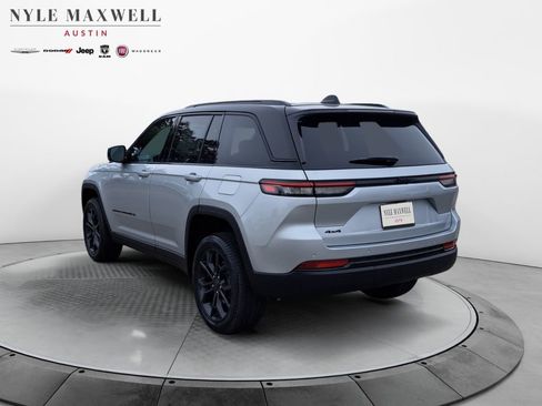 New 2025 Jeep Grand Cherokee Limited image 14