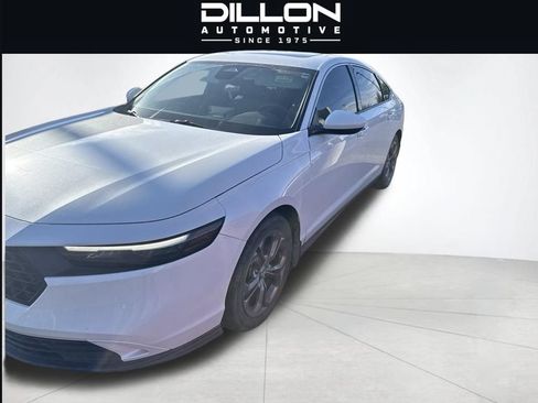 Used 2023 Honda Accord EX image 7