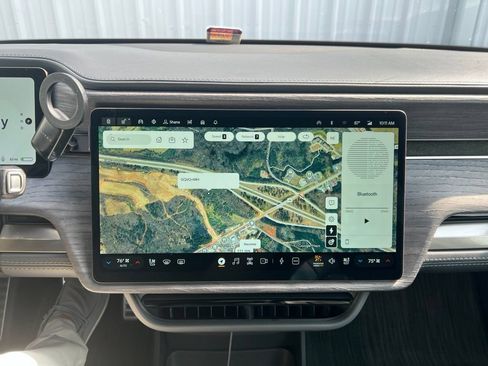 Used 2022 Rivian R1T Adventure AWD/4WD image 8