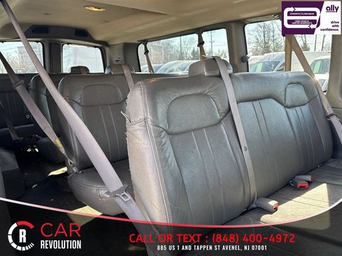 Used 2020 Chevrolet Express 3500 LS RWD image 8