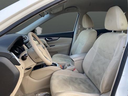 Used 2014 Nissan Rogue SV image 21