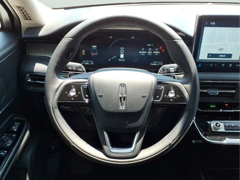 Used 2023 Lincoln Corsair AWD w/ Equipment Group 101A image 12