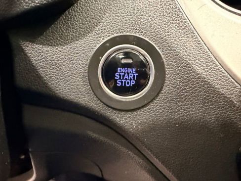 Used 2021 Hyundai Accent Limited image 29