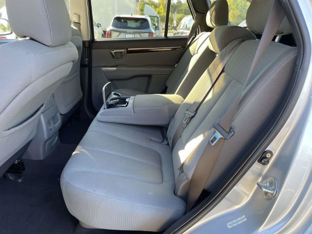 Used 2010 Hyundai Santa Fe GLS FWD image 12