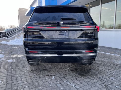 Used 2025 Buick Enclave Avenir image 4
