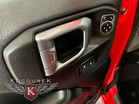 Used 2020 Jeep Wrangler Unlimited Sahara w/ Uconnect 4C Nav & Sound Group image 18