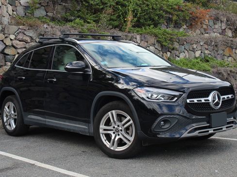 Used 2022 Mercedes-Benz GLA 250 GLA 250 4MATIC Sport Utility 4 image 4