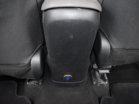 Used 2021 Toyota C-HR Limited image 18