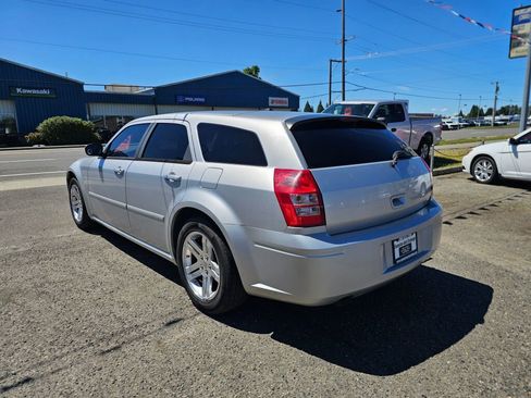 Used 2006 Dodge Magnum R/T RWD image 5
