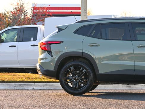 Used 2026 Chevrolet Trax ACTIV w/ Sunroof Package image 5