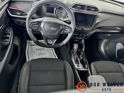 Used 2023 Chevrolet TrailBlazer RS w/ Convenience Package image 23