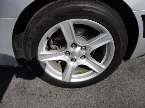 Used 2016 Chevrolet Camaro LT image 13