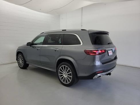 Used 2025 Mercedes-Benz GLS 450 4MATIC image 7