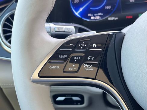Certified 2023 Mercedes-Benz EQS 580 4MATIC SUV image 29