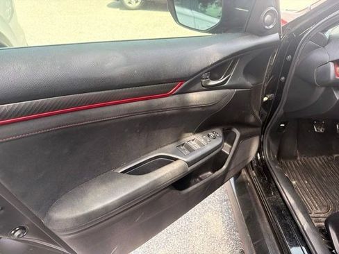 Used 2017 Honda Civic Type R image 5