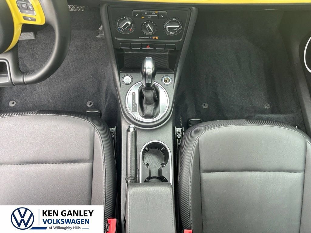 Used 2012 Volkswagen Beetle 2.5 FWD image 18