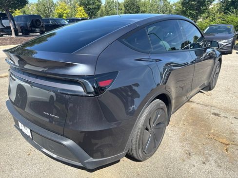 Used 2026 Tesla Model Y Long Range AWD/4WD image 5