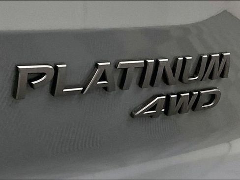 New 2026 Nissan Pathfinder Platinum image 19