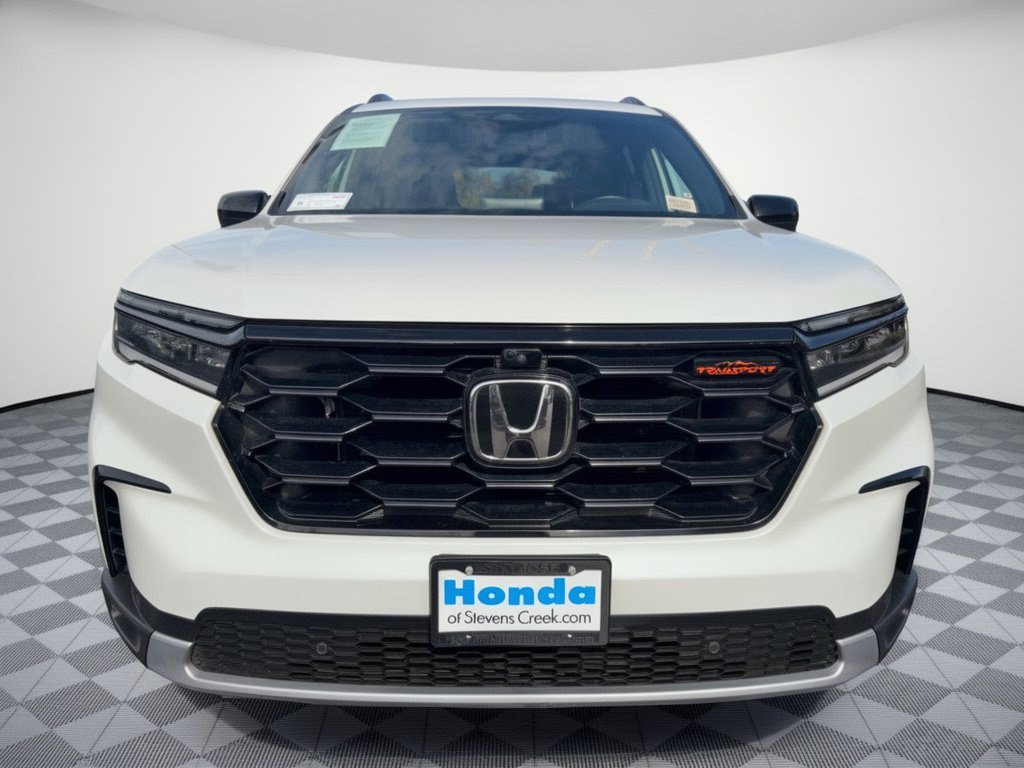 Certified 2024 Honda Pilot TrailSport image 4