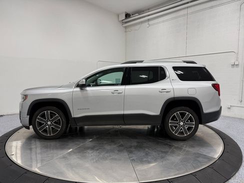 Used 2020 GMC Acadia SLT w/ LPO, Cargo Package image 4