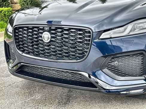 New 2026 Jaguar F-PACE R-Dynamic S image 9