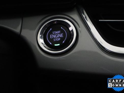 Used 2025 Chevrolet Trax LT FWD image 32