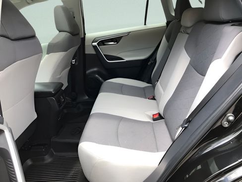 Certified 2024 Toyota RAV4 XLE w/ Convenience Package AWD/4WD image 13