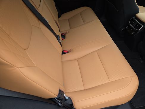 Certified 2024 Lexus RX 350 Premium w/ Accessory Package (Z1) image 20