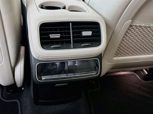 Used 2026 Mercedes-Benz GLS 580 4MATIC image 28