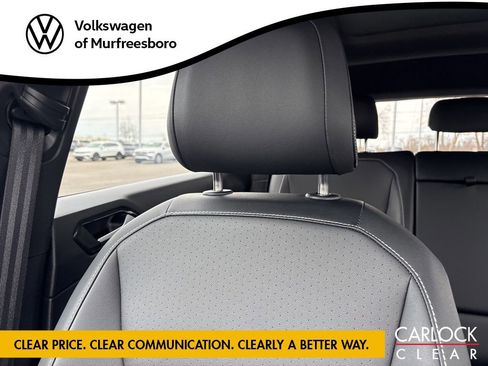 Used 2024 Volkswagen Tiguan SE R-Line image 24