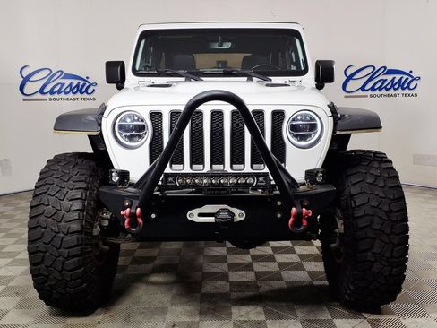 Used 2018 Jeep Wrangler Unlimited Rubicon AWD/4WD image 3