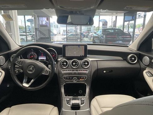 Used 2017 Mercedes-Benz C 300 4MATIC Sedan image 16
